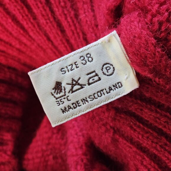 Vtg Braemar 100% Scottish New Wool Sweater Red Crewneck Womans M (38) - Picture 7 of 8